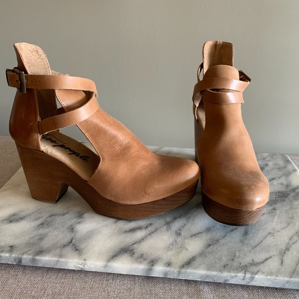 Free People Cedar Clog